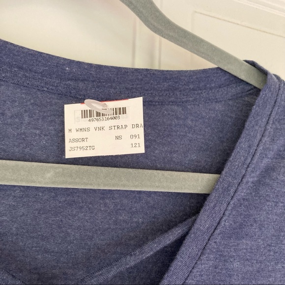 CRISS CROSS Blue V neck T shirt Womens Medium - Picture 10 of 15